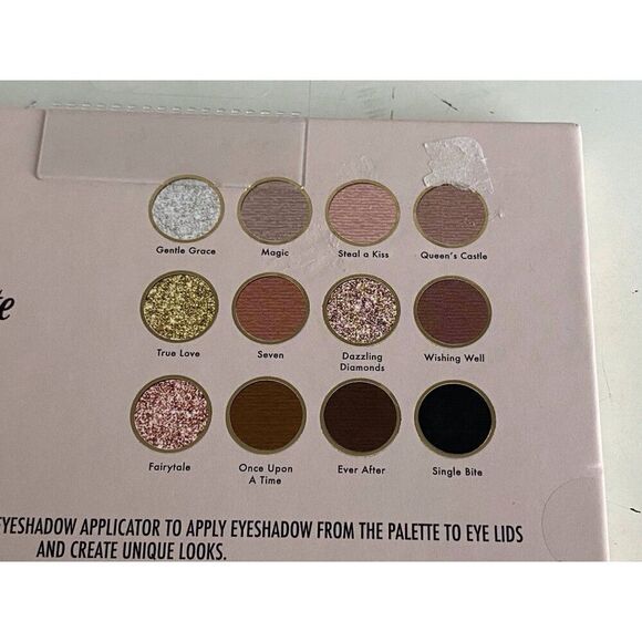 Disney's Snow White And The Seven Dwarfs 12 Pan Eye Shadow Palette NEW - Picture 11 of 12